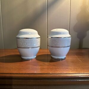 Mikasa Parchment Salt & Pepper Shaker Set Porcelain Vintage